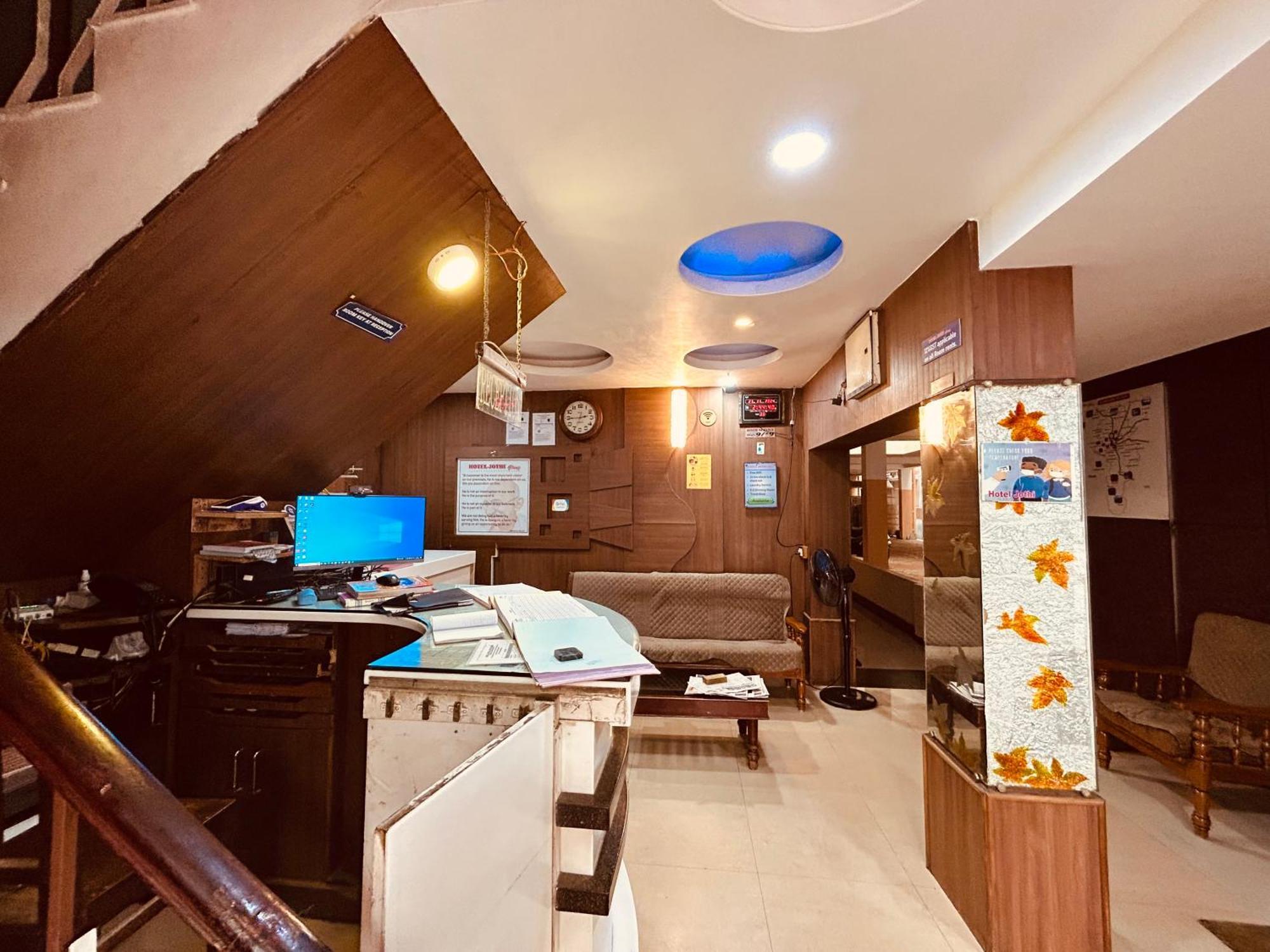 Hotel Jothi Κοϊμπατόρε Εξωτερικό φωτογραφία