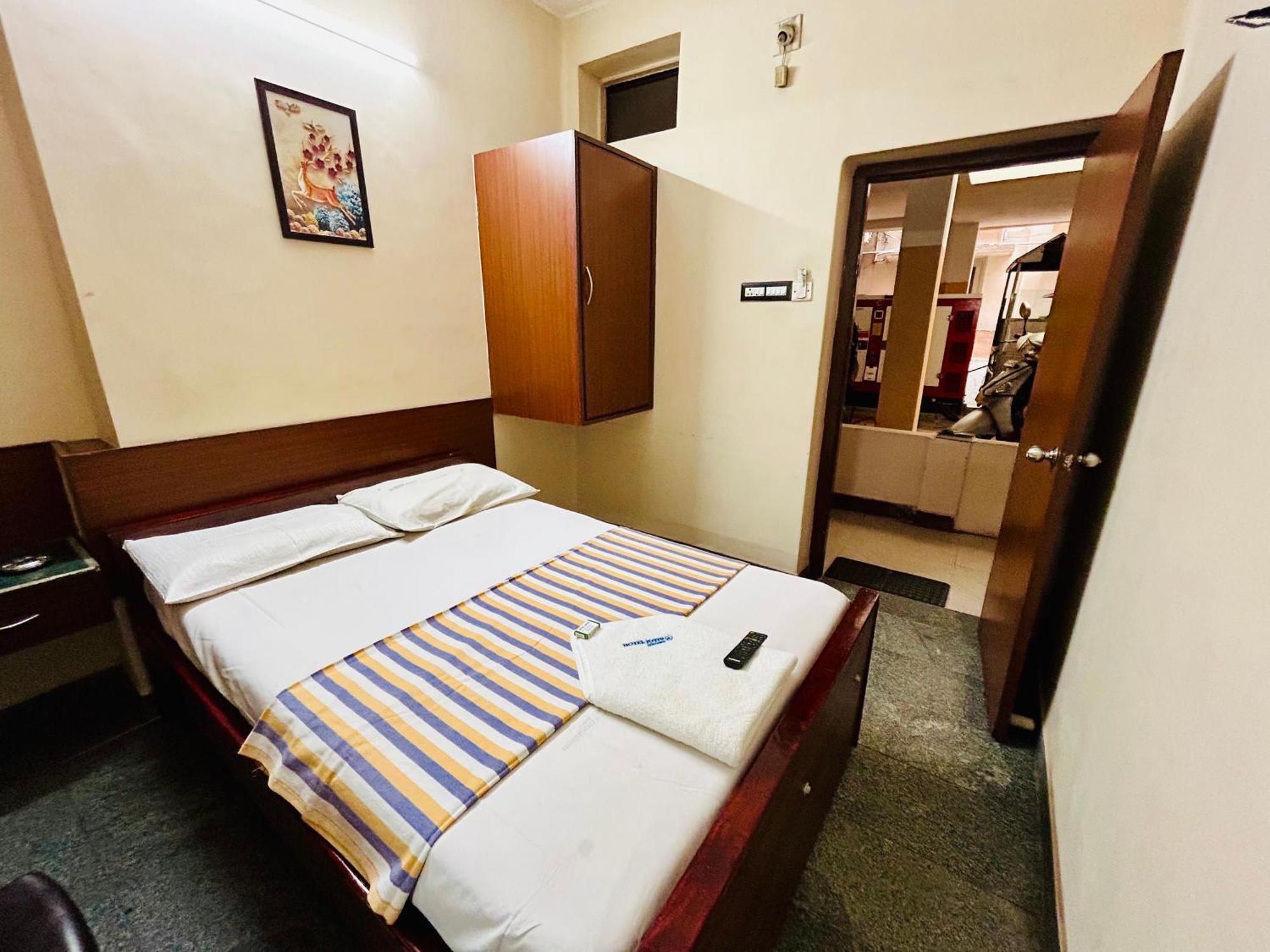 Hotel Jothi Κοϊμπατόρε Εξωτερικό φωτογραφία